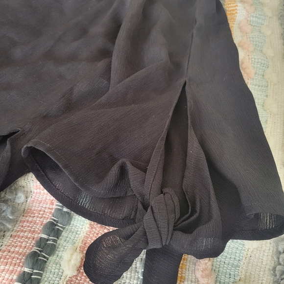 Eesome black boutique off the shoulder top - Picture 4 of 8